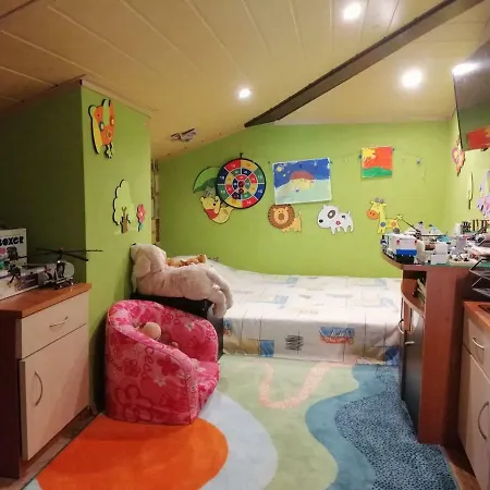 Apartment Art Warna